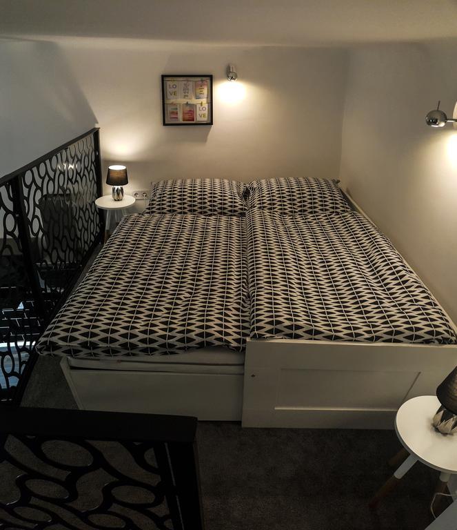 Downtown Deluxe Apartment Eger Phòng bức ảnh