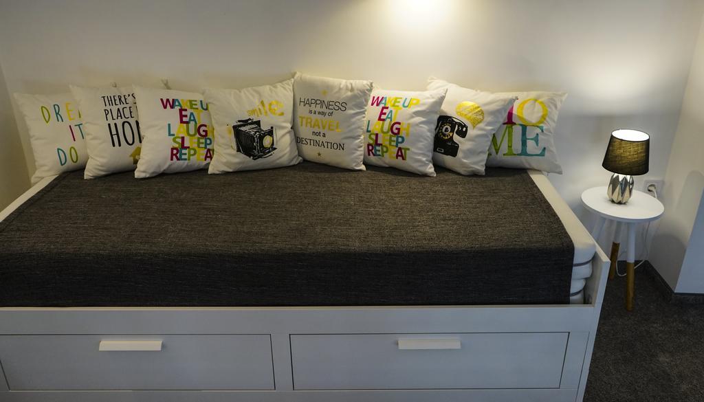 Downtown Deluxe Apartment Eger Phòng bức ảnh